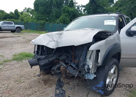 2007 Chevrolet Avalanche 1500 Ltz from USA, damaged, VIN 3GNFK12337G136587